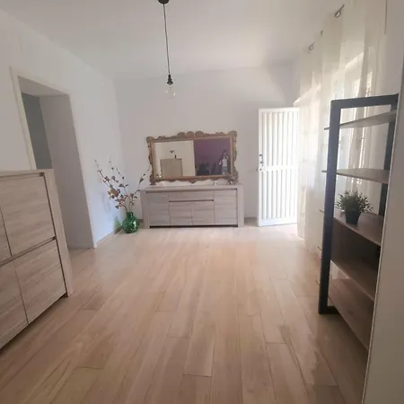 Dimora Mamma Lena Apartment *