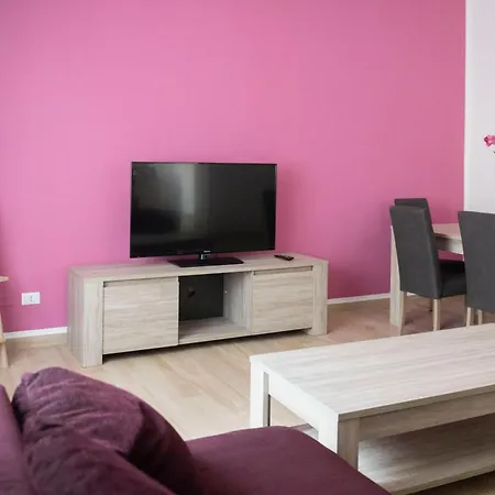 شقة Dimora Mamma Lena